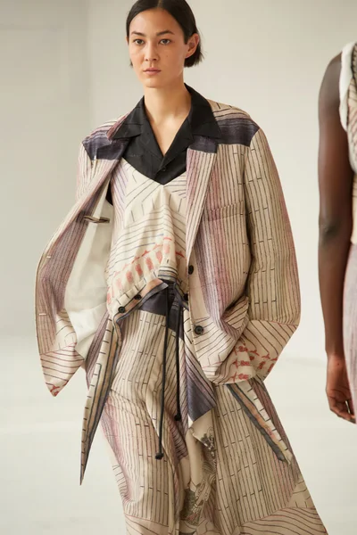 Look 48
